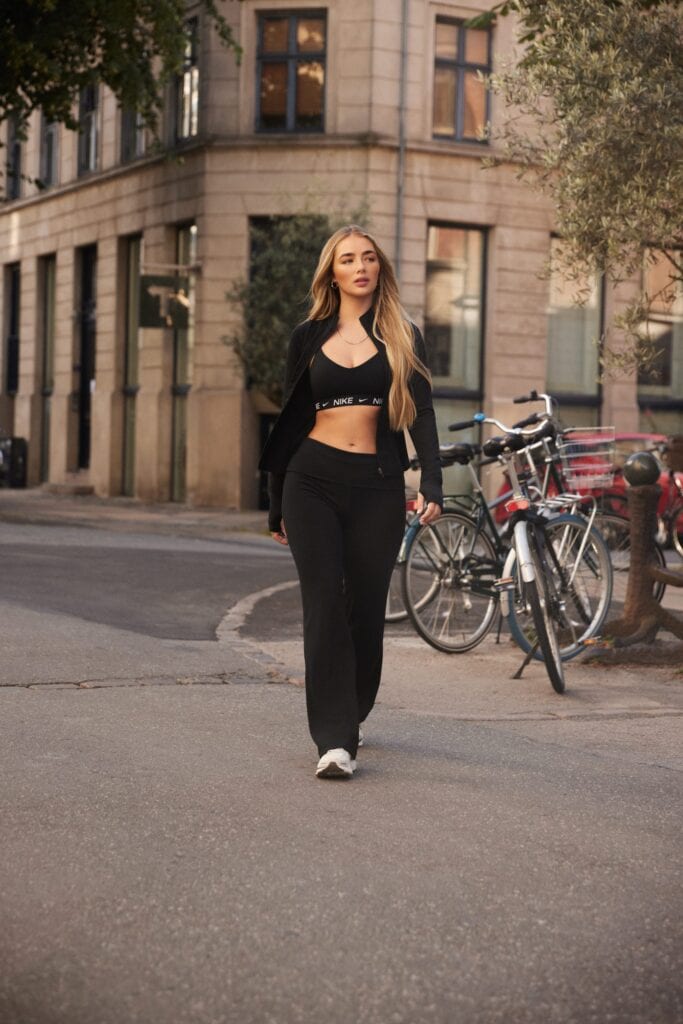 Mit viselj pilátesz közben?